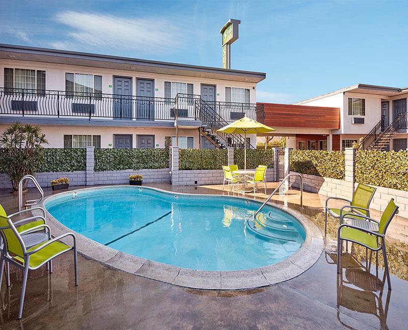 Studio Inn & Suites At Promenade Downey Buitenkant foto