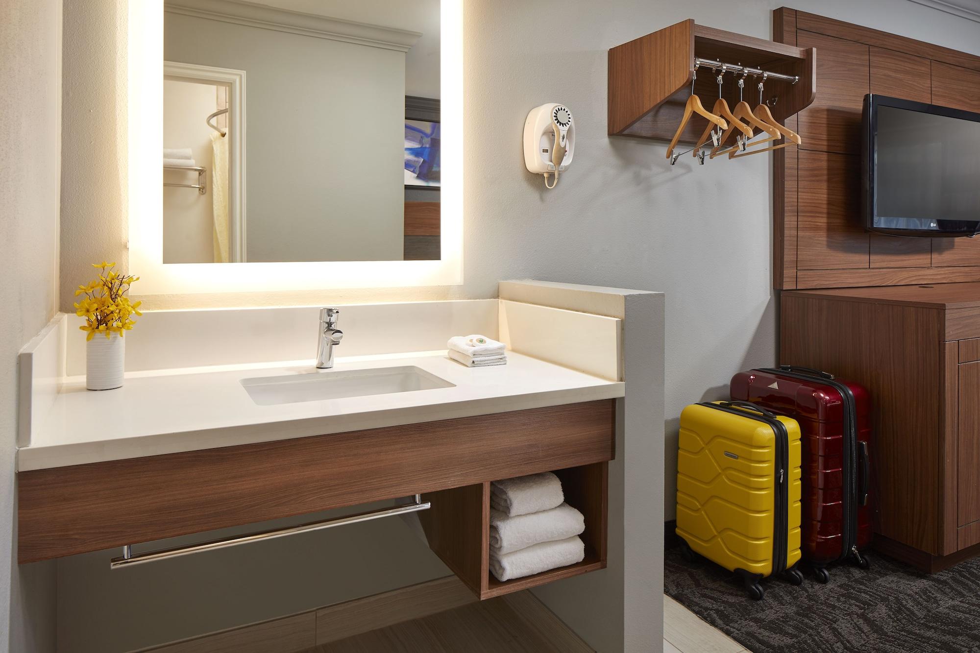 Studio Inn & Suites At Promenade Downey Buitenkant foto