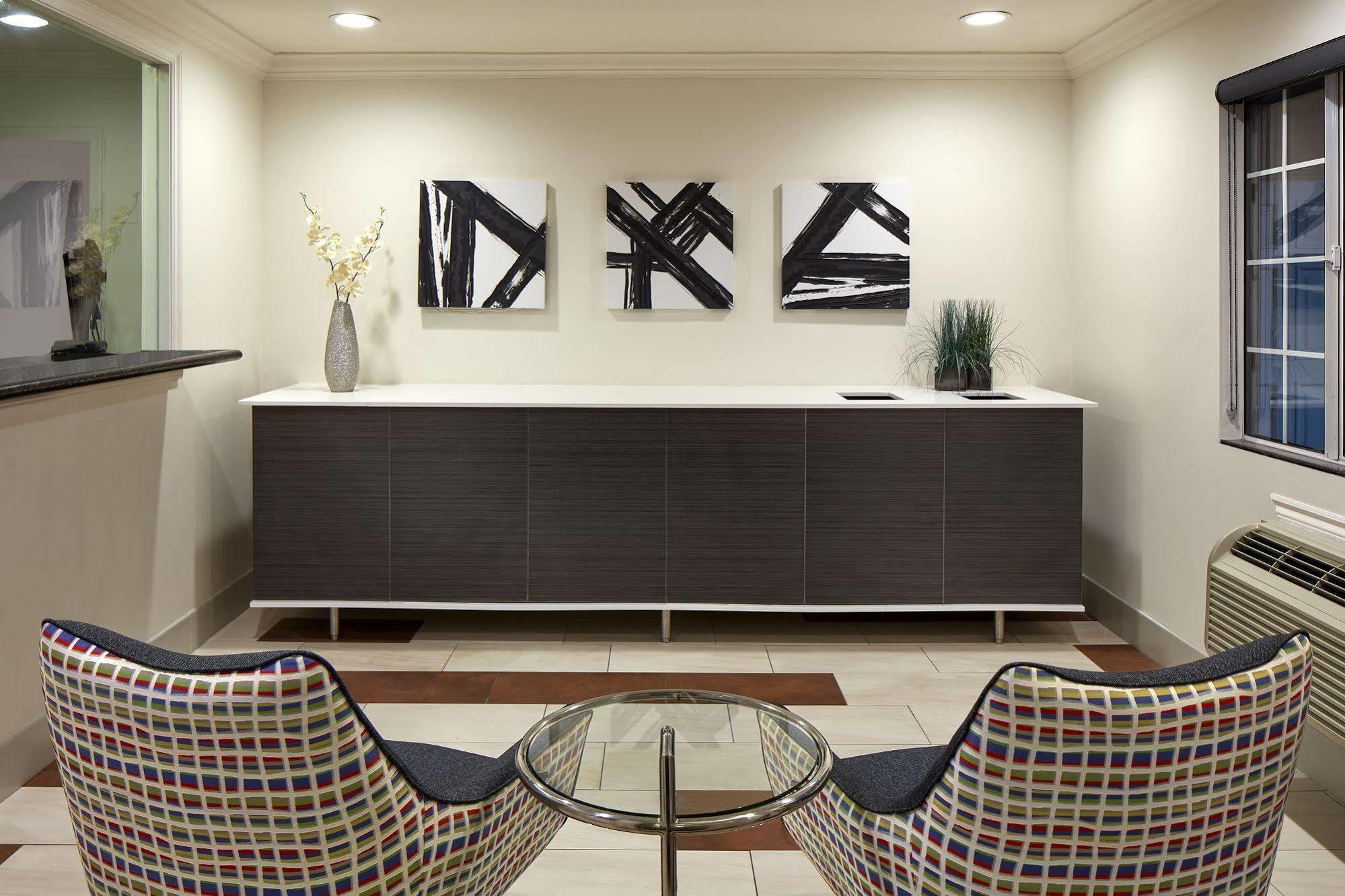 Studio Inn & Suites At Promenade Downey Buitenkant foto