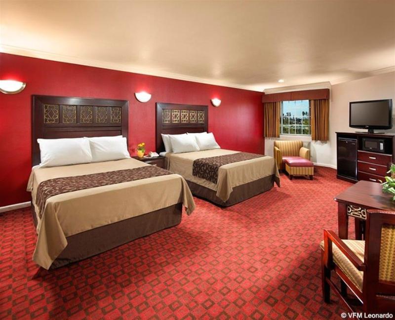 Studio Inn & Suites At Promenade Downey Buitenkant foto