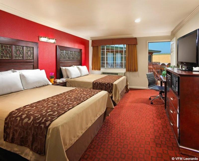 Studio Inn & Suites At Promenade Downey Buitenkant foto